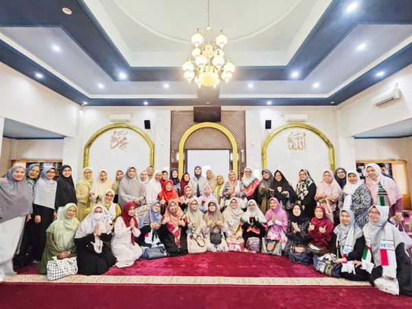 Kajian Dhuha Muslimah dan Donasi Untuk Anak-Anak Yatim Palestina